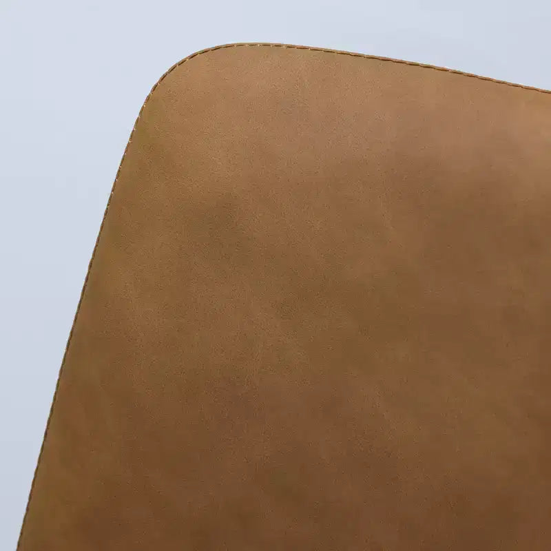 Chaise de salle à manger moderne capitonnée en similicuir avec pieds en métal