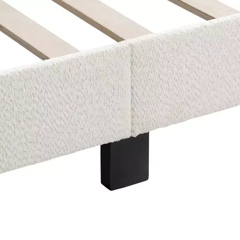 Lit plateforme rembourré en boucle moderne blanc grand format