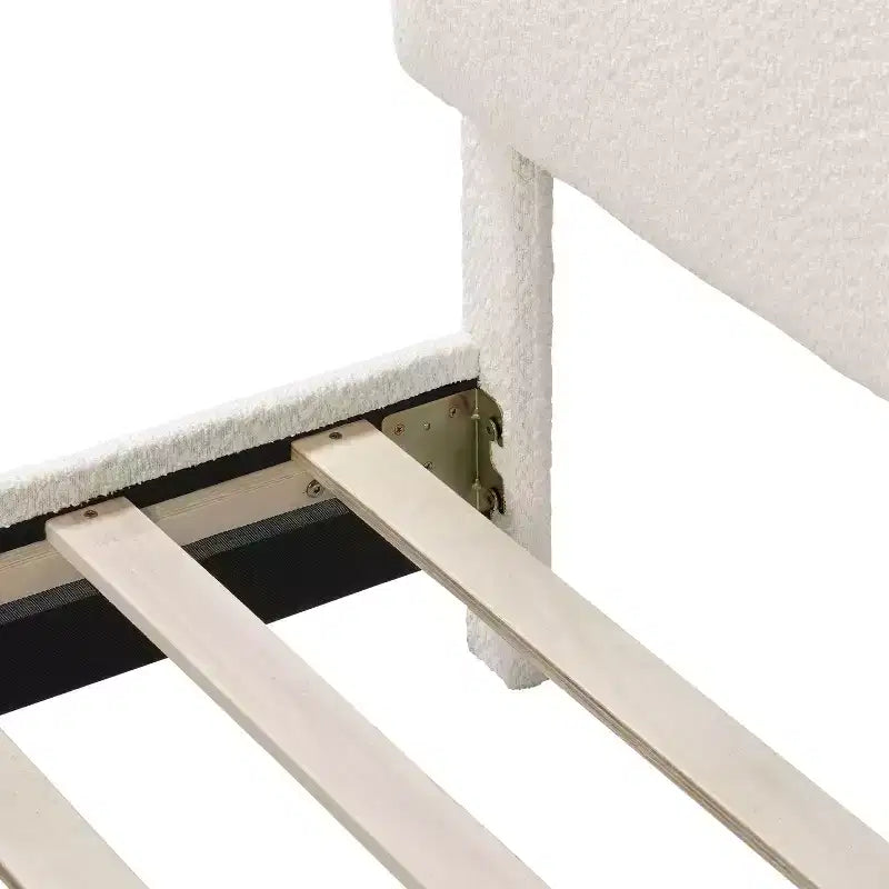 Lit plateforme rembourré en boucle moderne blanc grand format