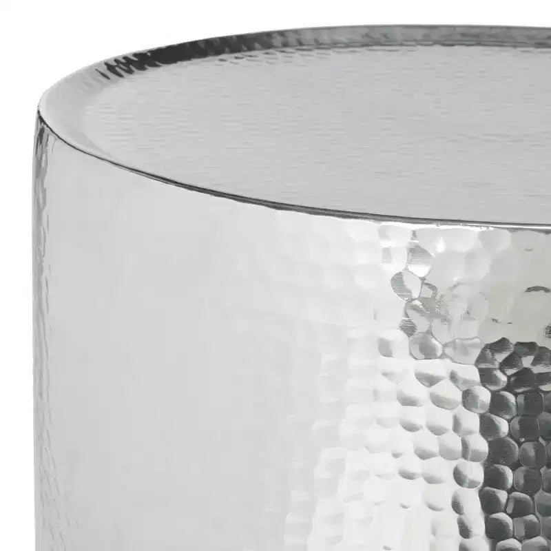 Table d'appoint en aluminium martelé